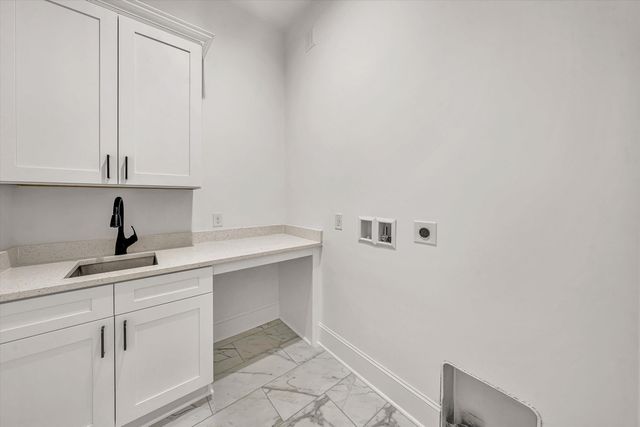 7429 Old Mill Plantation DR, Roanoke, VA 24018