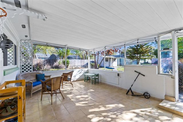 2013 S HOLLY AVENUE, Sanford, FL 32771