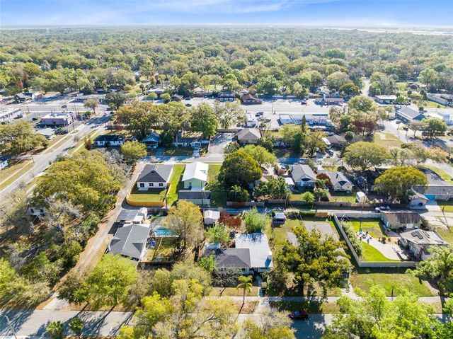 2013 S HOLLY AVENUE, Sanford, FL 32771