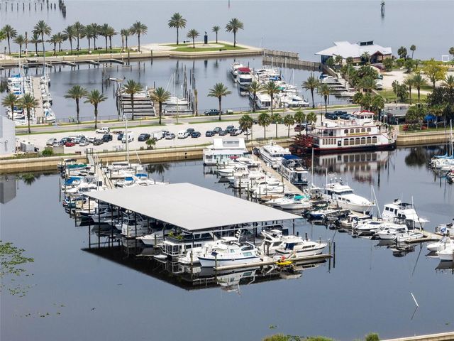 2013 S HOLLY AVENUE, Sanford, FL 32771