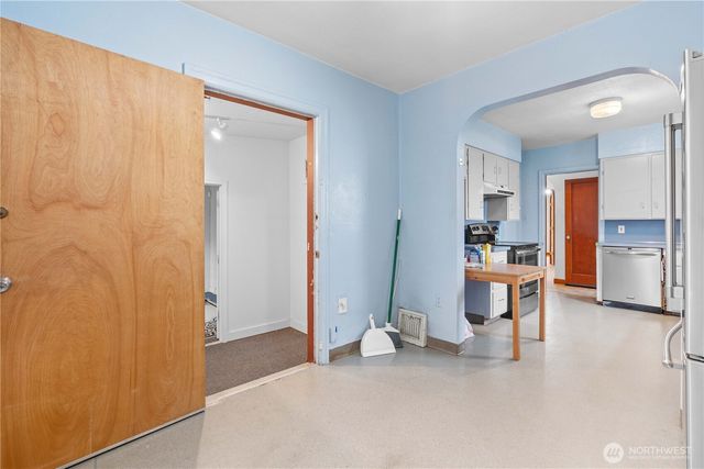 6311 Pacific Avenue, Tacoma, WA 98408