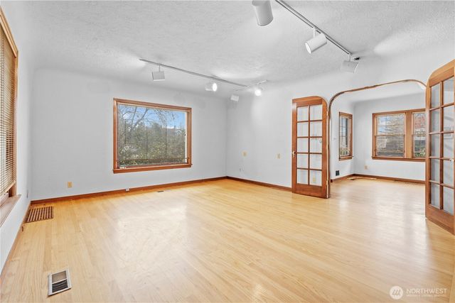 6311 Pacific Avenue, Tacoma, WA 98408