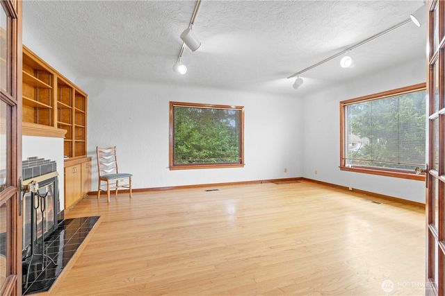 6311 Pacific Avenue, Tacoma, WA 98408