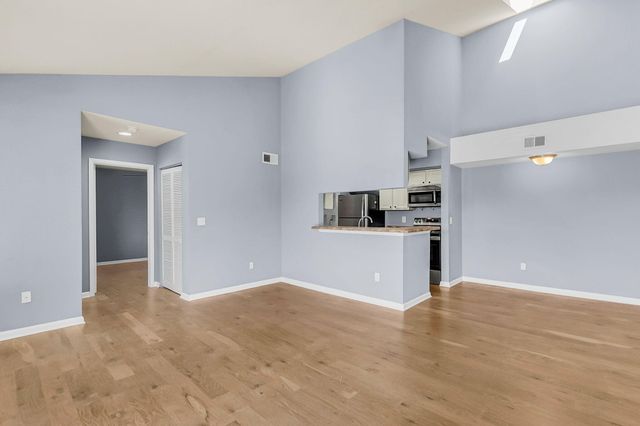 1481 Center Street Ext Apt 504, Mount Pleasant, SC 29464