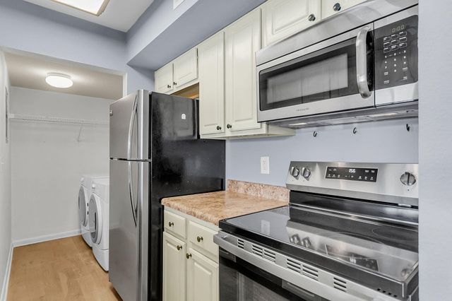 1481 Center Street Ext Apt 504, Mount Pleasant, SC 29464