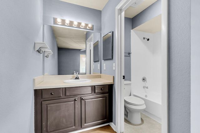 1481 Center Street Ext Apt 504, Mount Pleasant, SC 29464