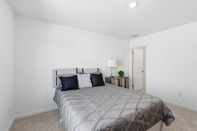 1290 Windance Lake Drive, Loganville, GA 30052