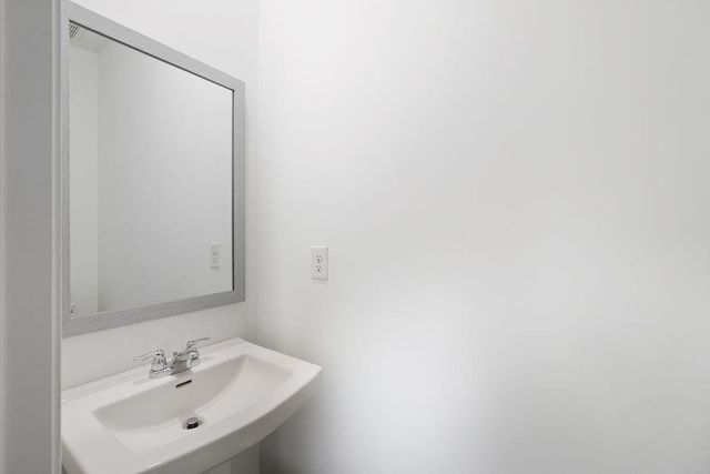 1290 Windance Lake Drive, Loganville, GA 30052