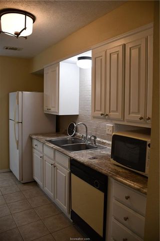 1408 Lemon Tree Lane, College Station, TX 77840