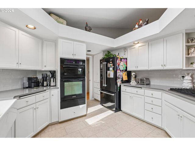 12664 Sw BEXLEY Ln, Tigard, OR 97224