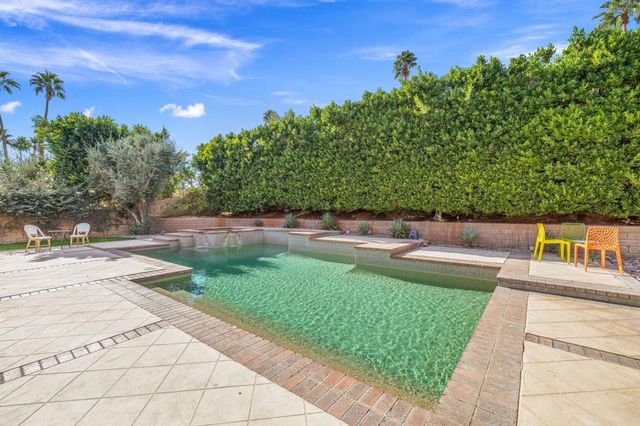 403 Cypress Point Drive, Palm Desert, CA 92211