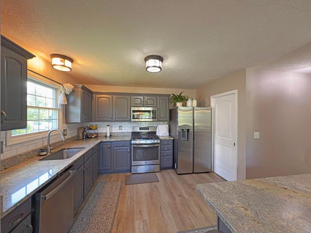 7566 Fairfield Lakes Drive, Powell, OH 43065