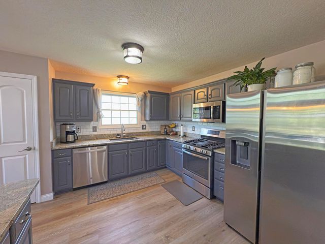 7566 Fairfield Lakes Drive, Powell, OH 43065