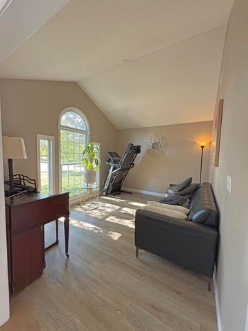 7566 Fairfield Lakes Drive, Powell, OH 43065