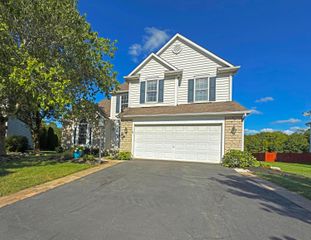 7566 Fairfield Lakes Drive, Powell, OH 43065