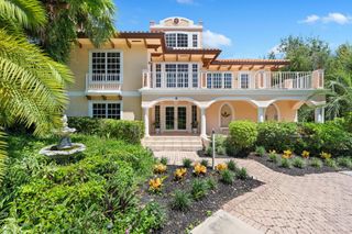 6 Castle Hill Way, Sewalls Point, FL 34996