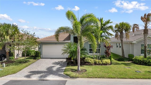 11917 SW Jasper Lake Way, Port St. Lucie, FL 34987