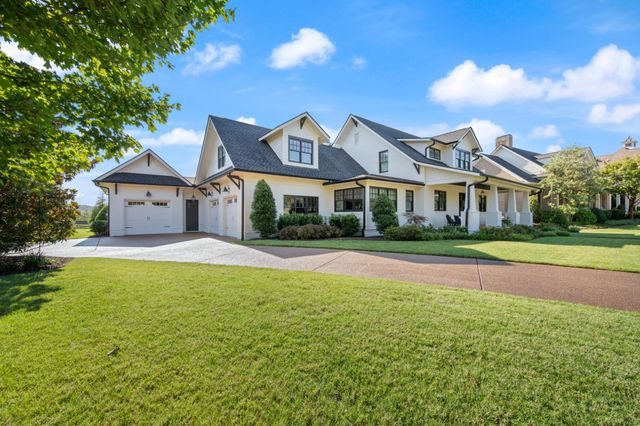 5182 Wildings Blvd, College Grove, TN 37046