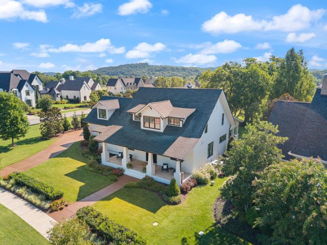 5182 Wildings Blvd, College Grove, TN 37046