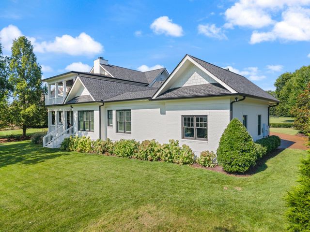 5182 Wildings Blvd, College Grove, TN 37046