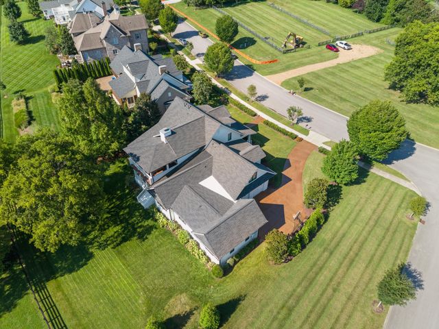 5182 Wildings Blvd, College Grove, TN 37046