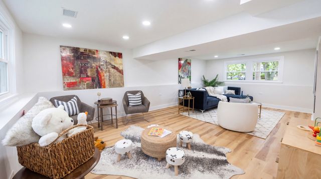 3211 Birchwood Drive, Hazel Crest, IL 60429