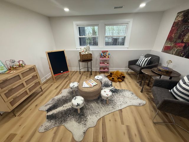 3211 Birchwood Drive, Hazel Crest, IL 60429