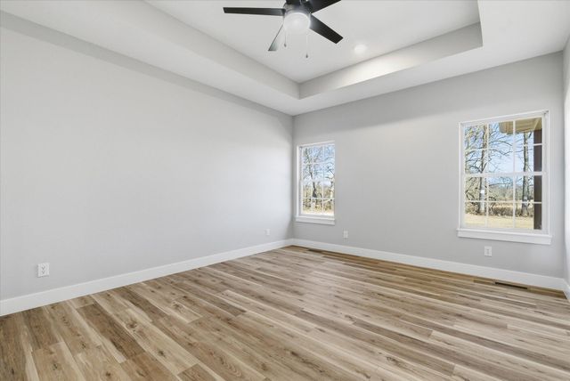 1370 N Collins Drive, Republic, MO 65738