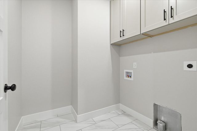 1370 N Collins Drive, Republic, MO 65738