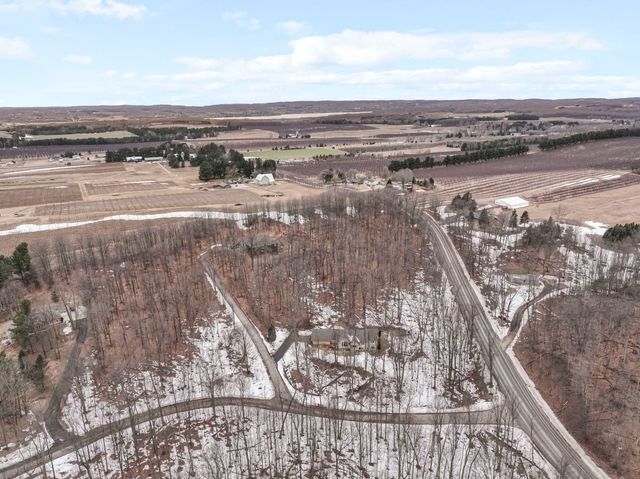 9871 E Woodcrest Court, Bingham Twp, MI 49682