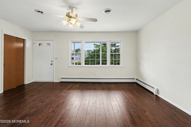 63 Brakenbury Drive, Toms River, NJ 08757