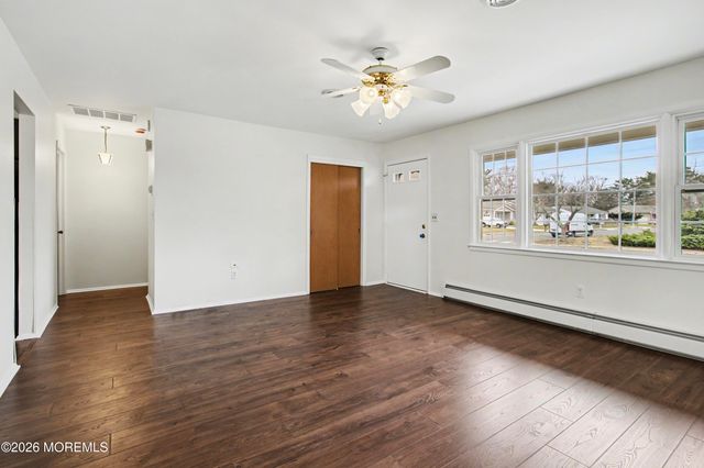 63 Brakenbury Drive, Toms River, NJ 08757