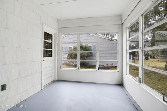 63 Brakenbury Drive, Toms River, NJ 08757