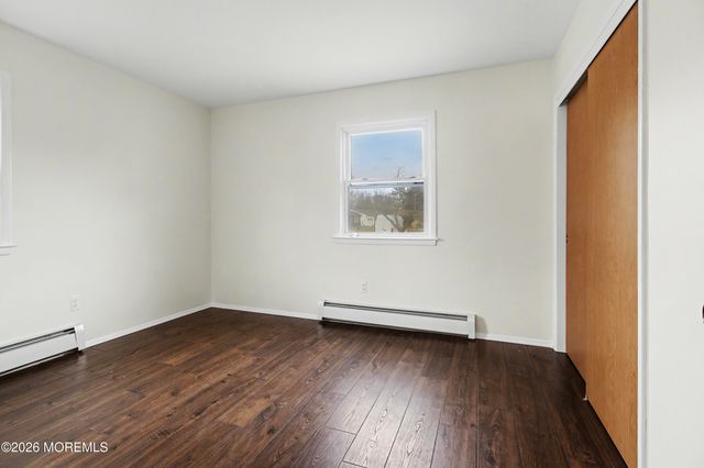 63 Brakenbury Drive, Toms River, NJ 08757