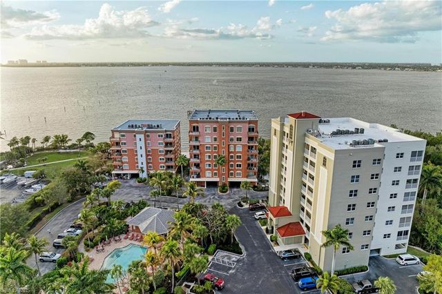 14813 Laguna DR 401, Fort Myers, FL 33908