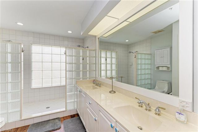 14813 Laguna DR 401, Fort Myers, FL 33908