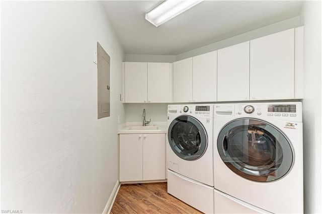 14813 Laguna DR 401, Fort Myers, FL 33908