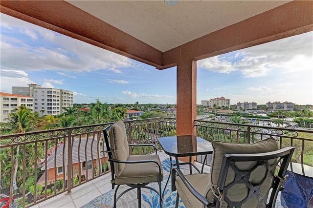 14813 Laguna DR 401, Fort Myers, FL 33908