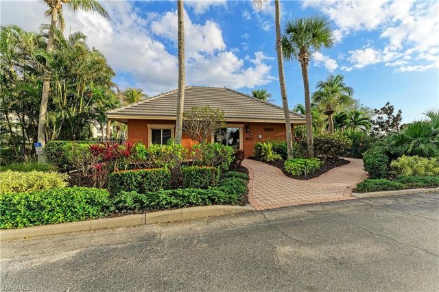 14813 Laguna DR 401, Fort Myers, FL 33908