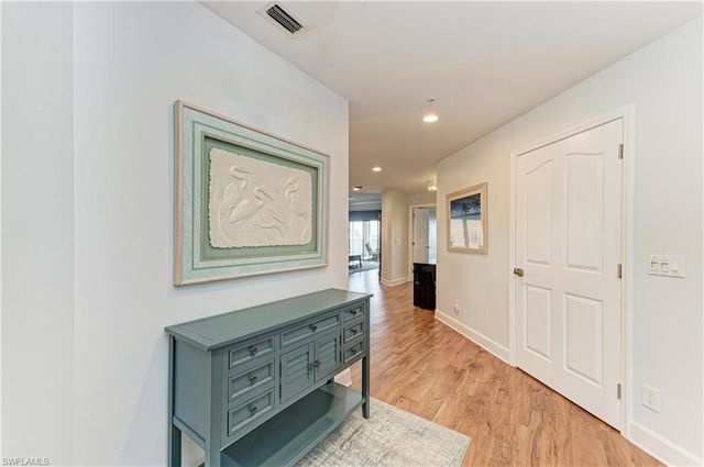 14813 Laguna DR 401, Fort Myers, FL 33908