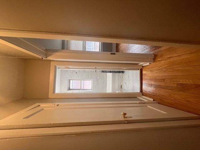 1624 W Sherwin Avenue 2N, Chicago, IL 60626