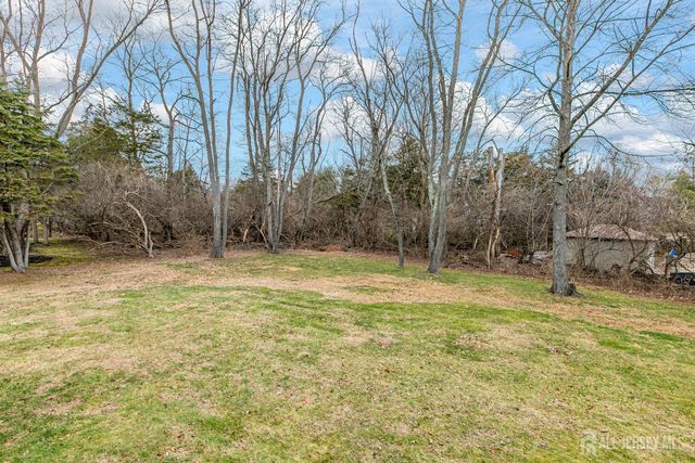 4 Gramercy Road, South Brunswick, NJ 08852