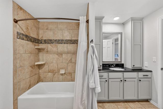 11300 Greenwood Drive, Piedmont, OK 73078