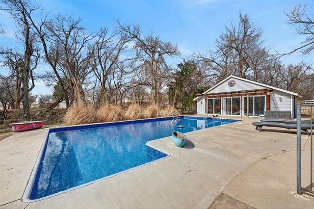 11300 Greenwood Drive, Piedmont, OK 73078