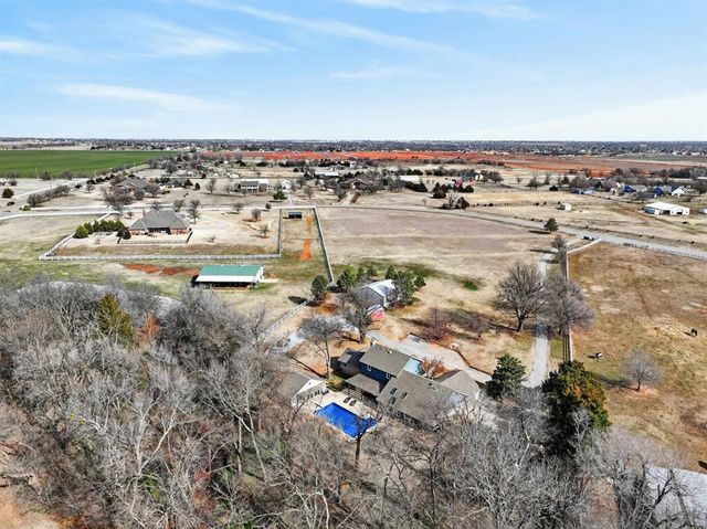11300 Greenwood Drive, Piedmont, OK 73078