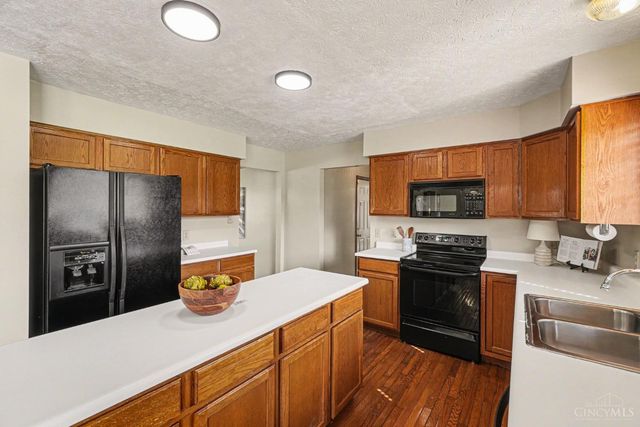 1543 Woodbridge Court, Forest Park, OH 45240