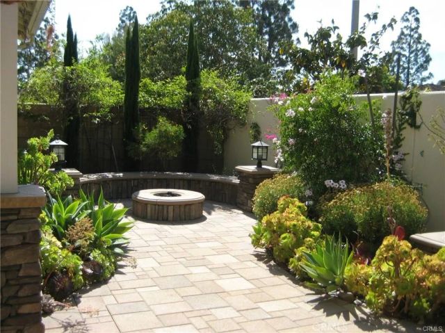 102 Shadowbrook, Irvine, CA 92604