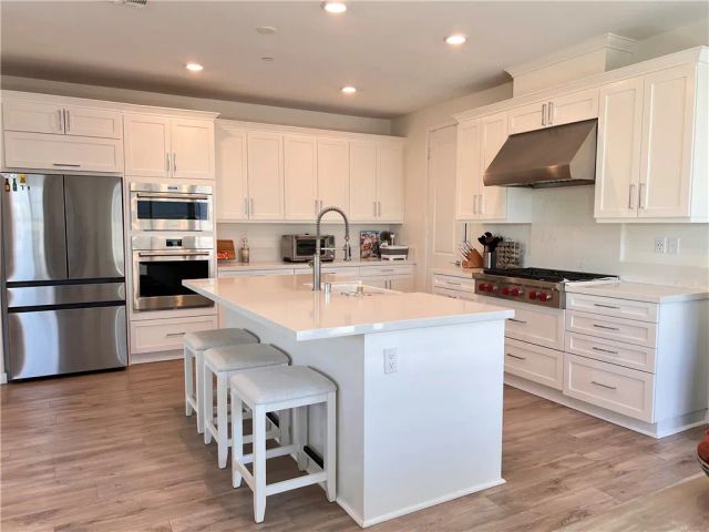 27620 Symphony Place, Valencia, CA 91381