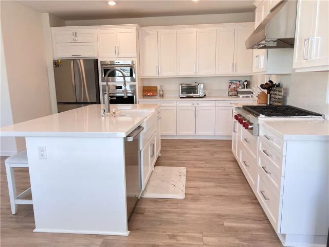 27620 Symphony Place, Valencia, CA 91381