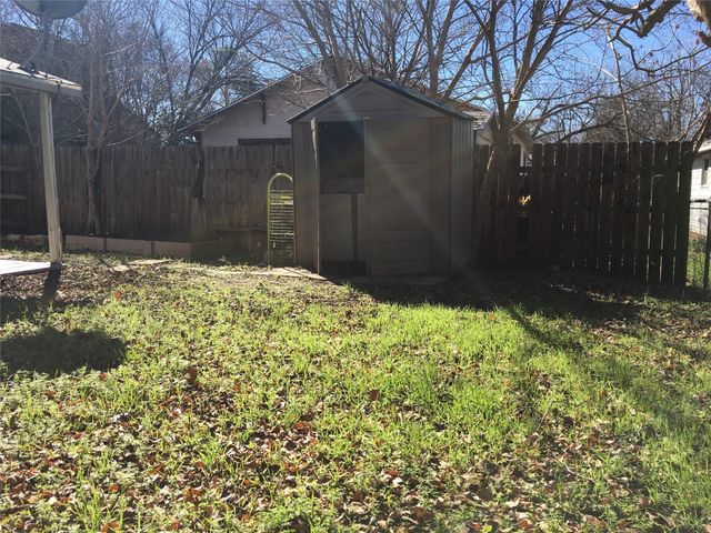 1036 E 43rd ST B, Austin, TX 78751